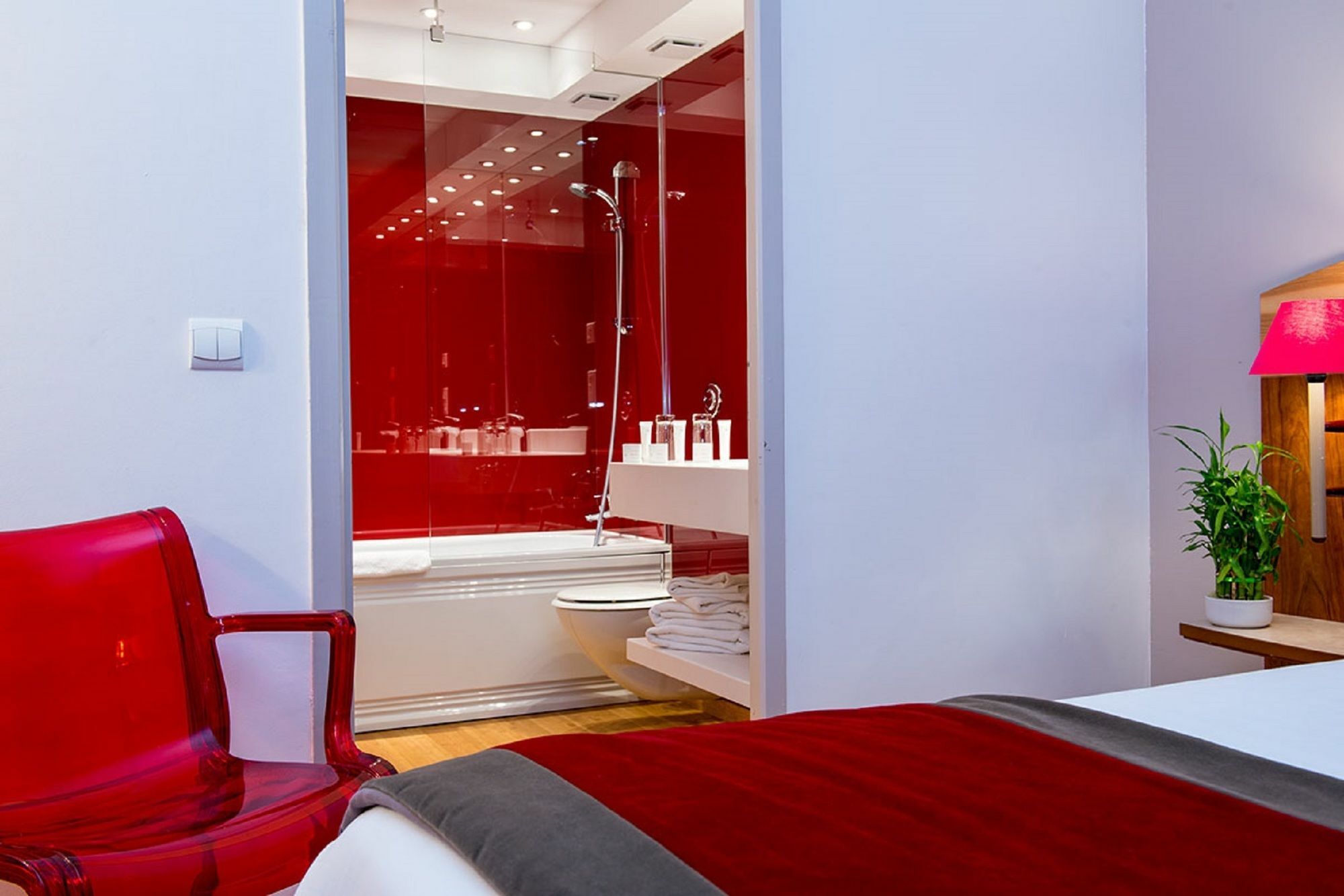 C Spacieuses Hotel 4*